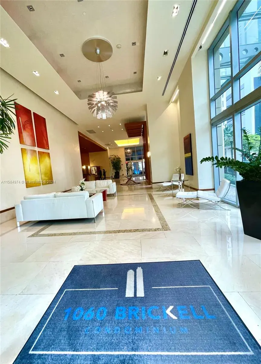 1060 Brickell Ave # 1005, Miami FL 33131