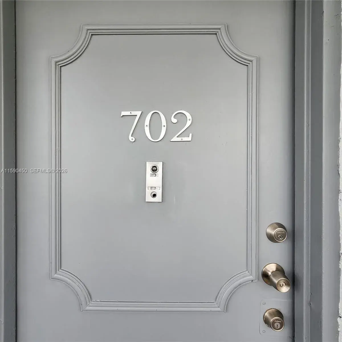 1 bedroom 1 bath Residential for sale at 1345 West Ave # 702, Miami Beach FL 33139