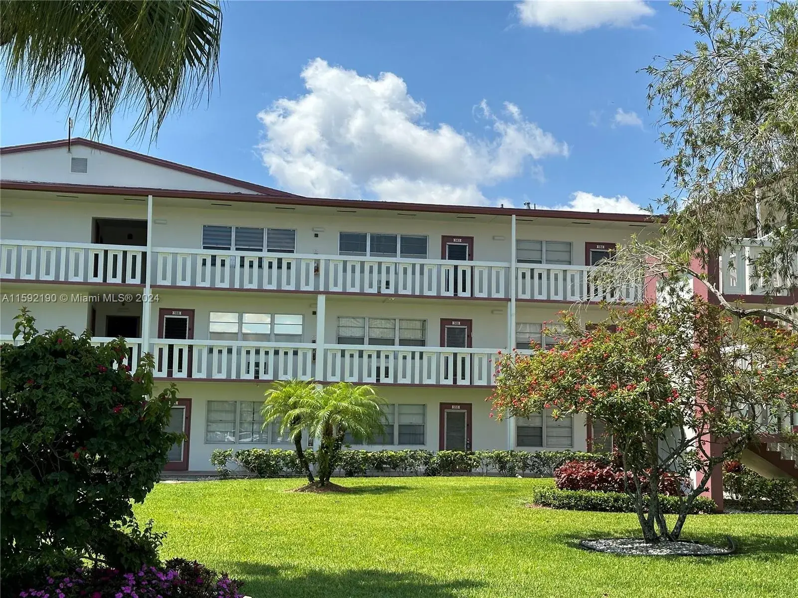 569 Fanshaw  N # 569, Boca Raton FL 33434