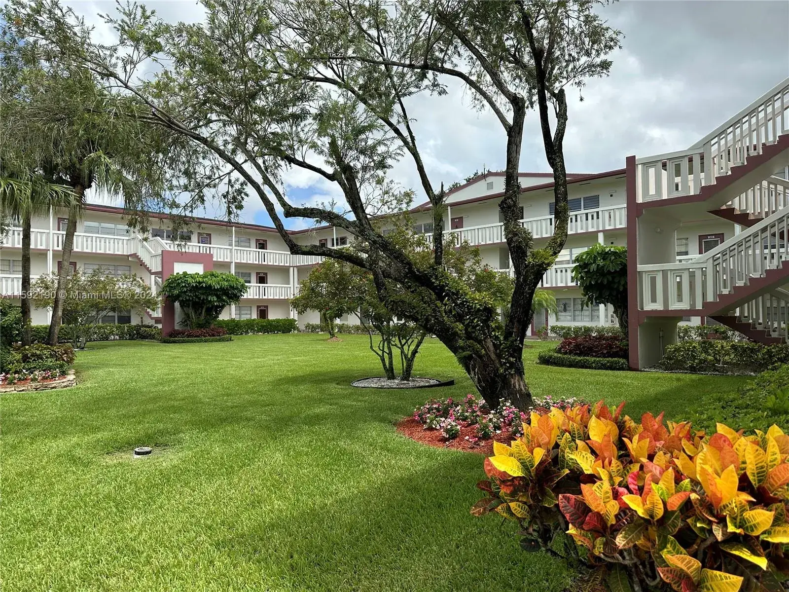 569 Fanshaw  N # 569, Boca Raton FL 33434