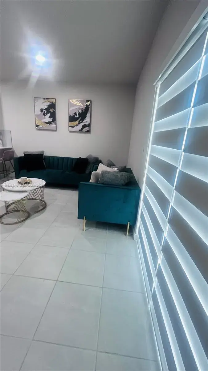 1065 NW 4 TER # 1065, Florida City FL 33034