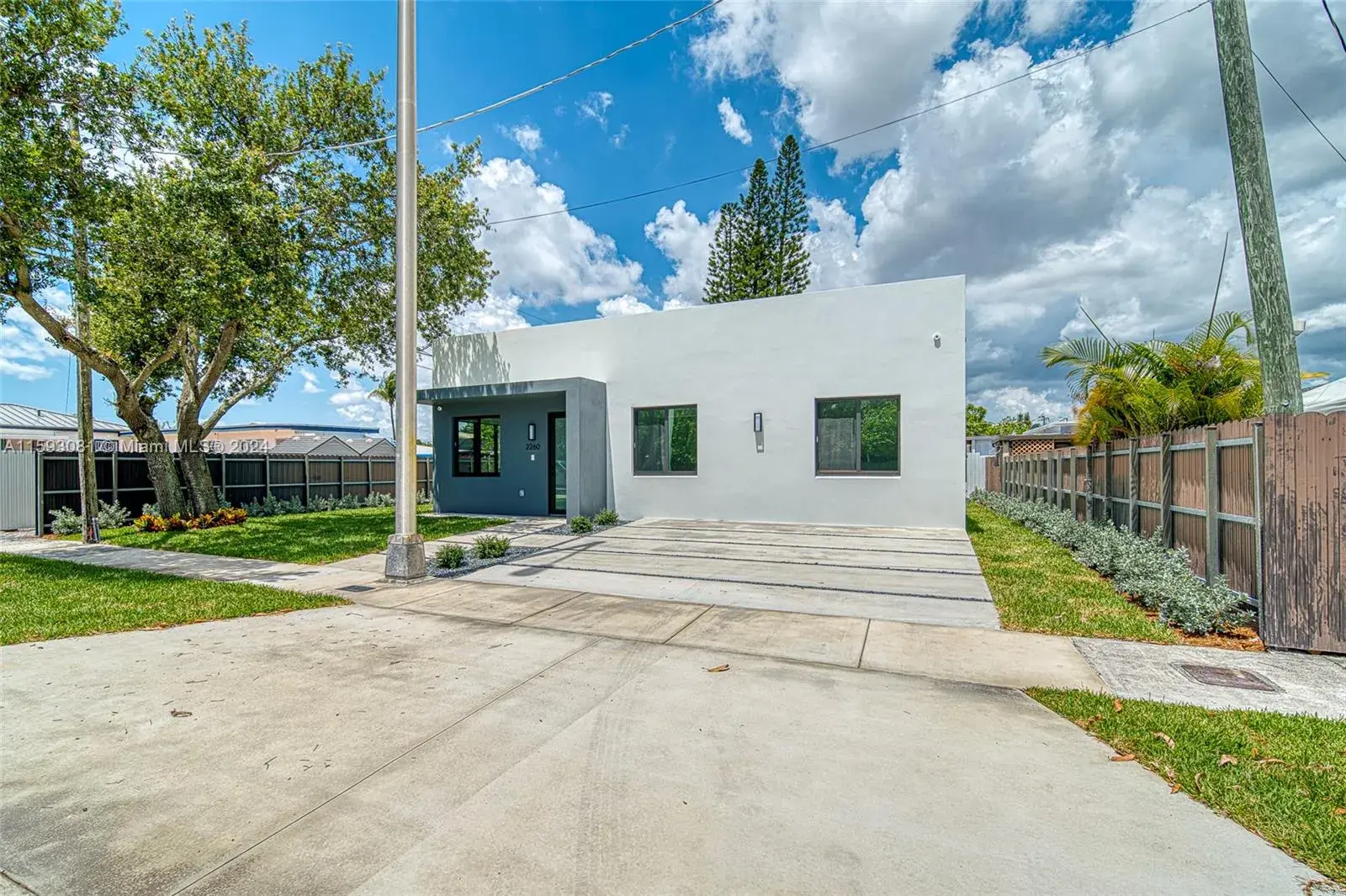 2260 E 9th Ave, Hialeah FL 33013