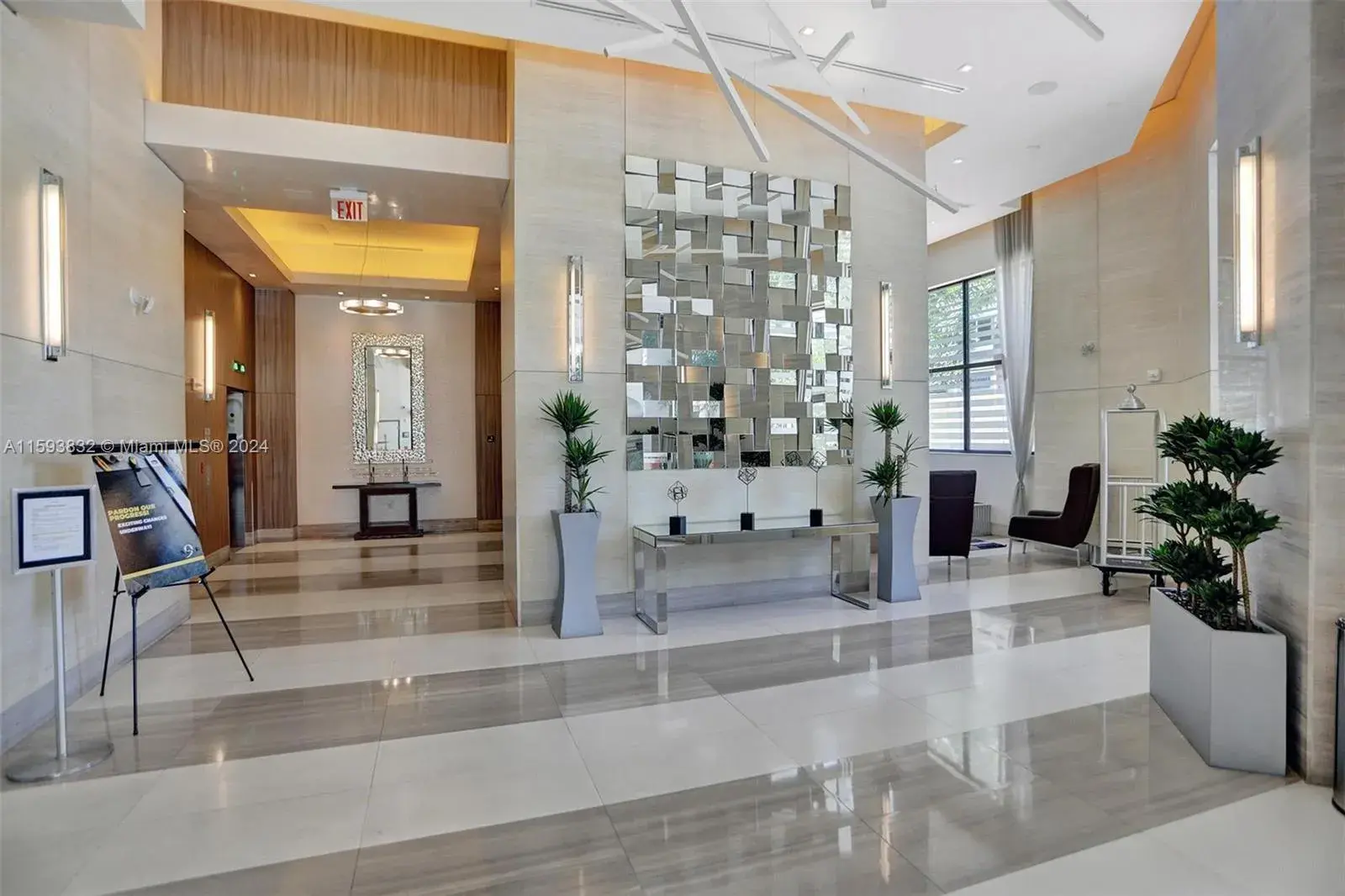 999 SW 1st Ave # 1409, Miami FL 33130