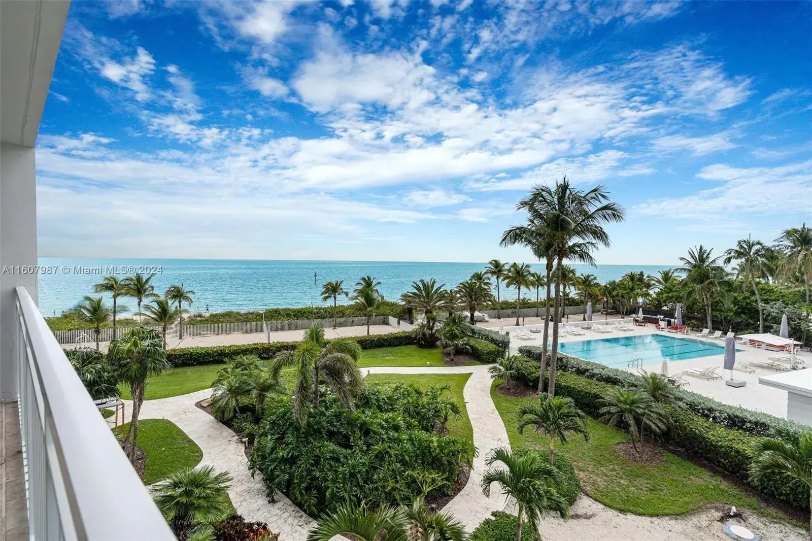 2 bedroom 2 bath for rent at 613 Ocean Dr # 4C, Key Biscayne FL 33149