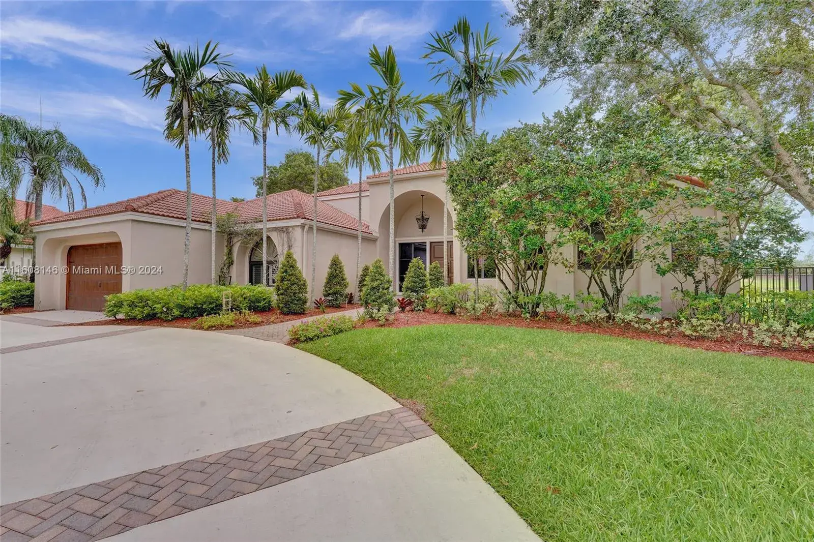 400 Alexandra Cir, Weston FL 33326
