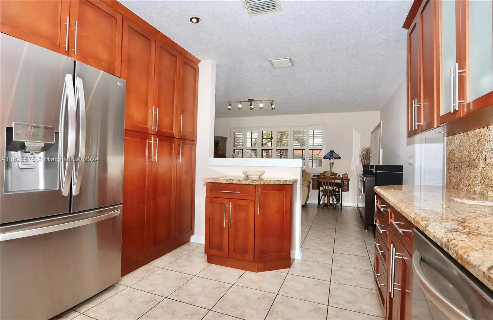 21221 NE 25th Ct, Aventura FL 33180