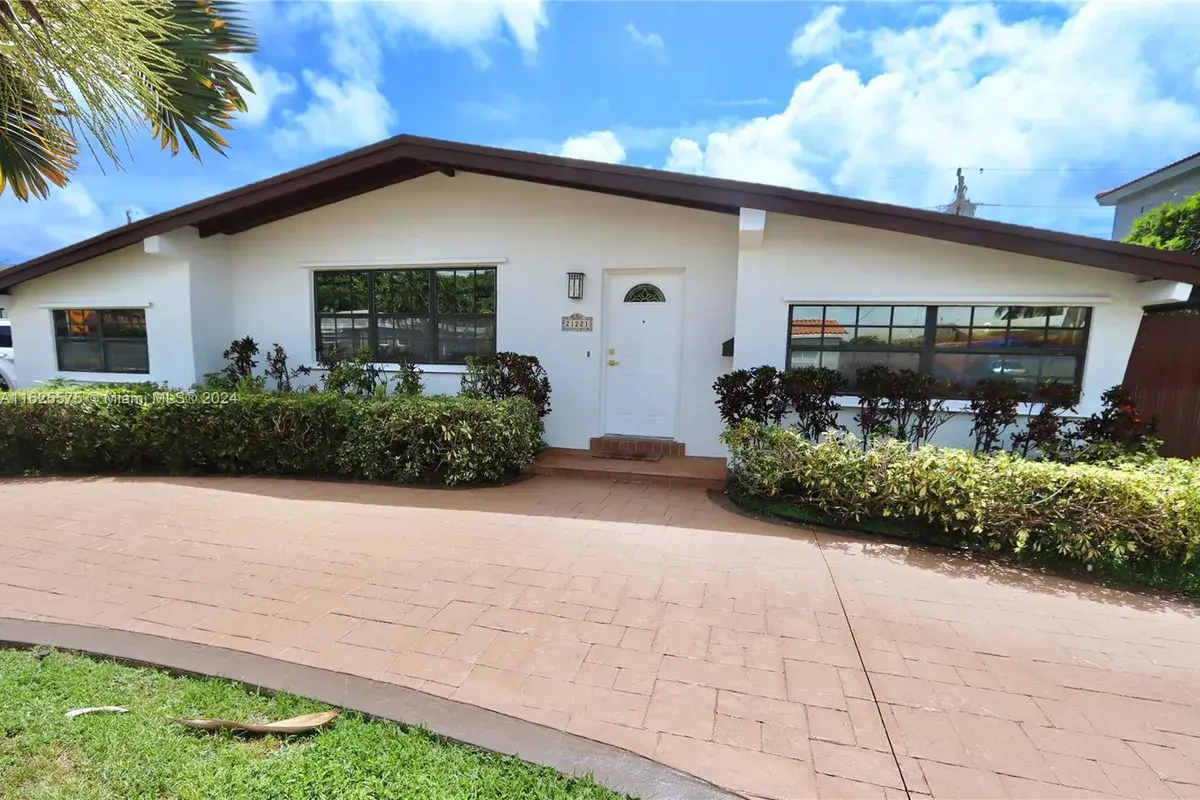 21221 NE 25th Ct, Aventura FL 33180