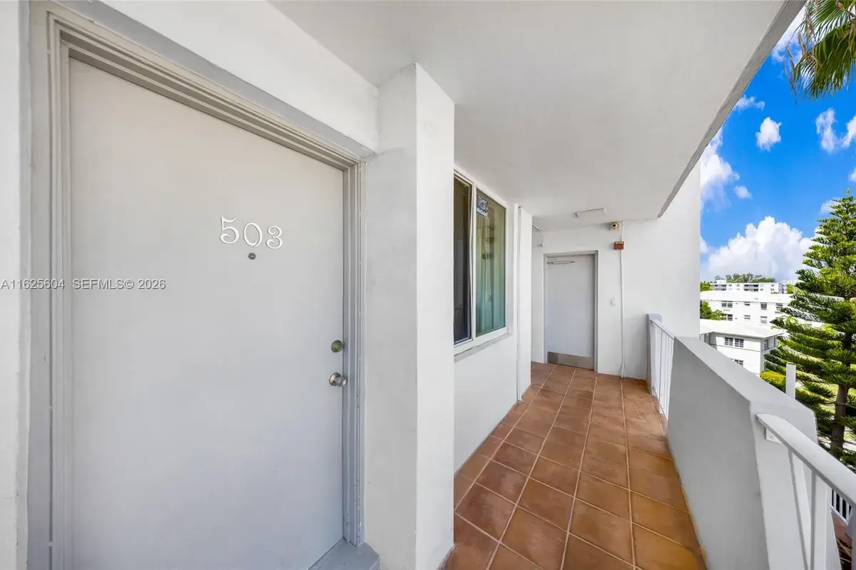 7133 Bay Dr # 503, Miami Beach FL 33141