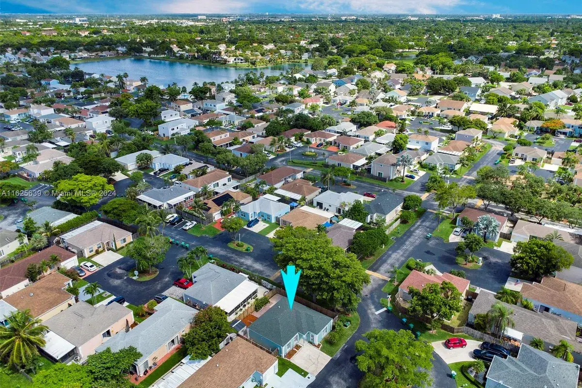 22273 SW 97th Ct, Cutler Bay FL 33190