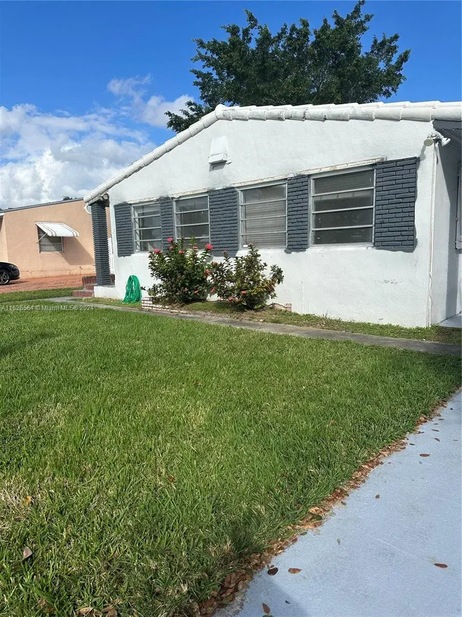 3 bedroom 2 bath Residential for sale at 1619 Moffett St, Hollywood FL 33020