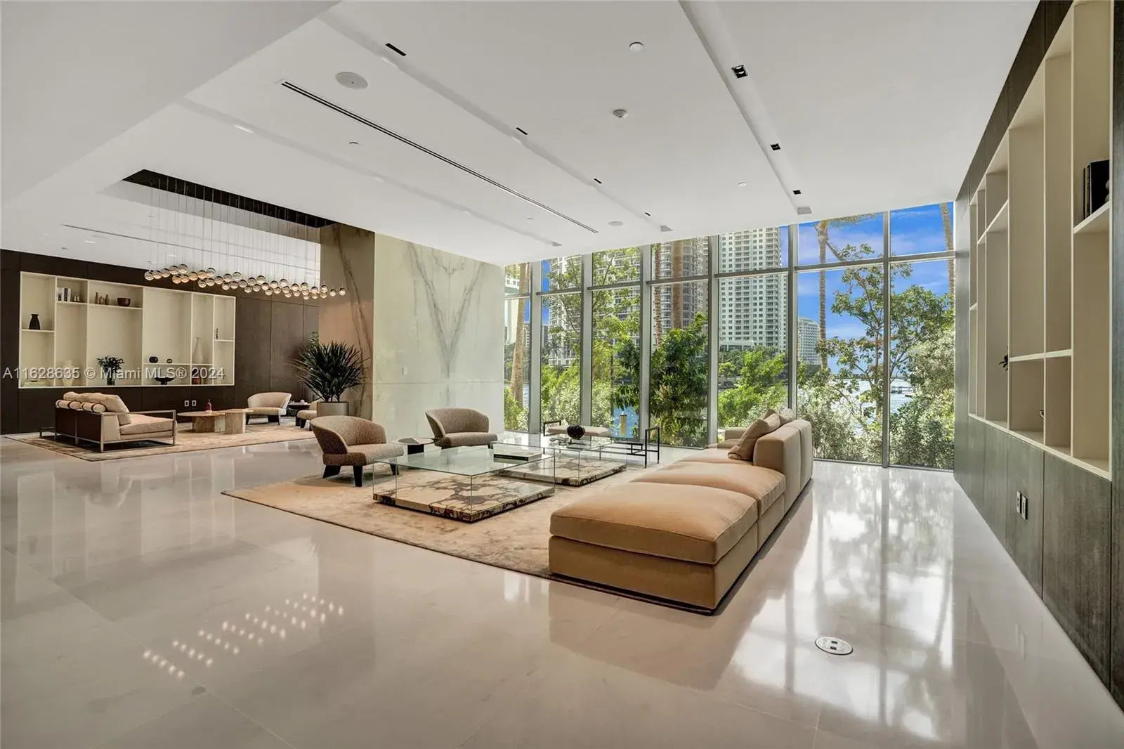 300 Biscayne Blvd Way # 1807, Miami FL 33131