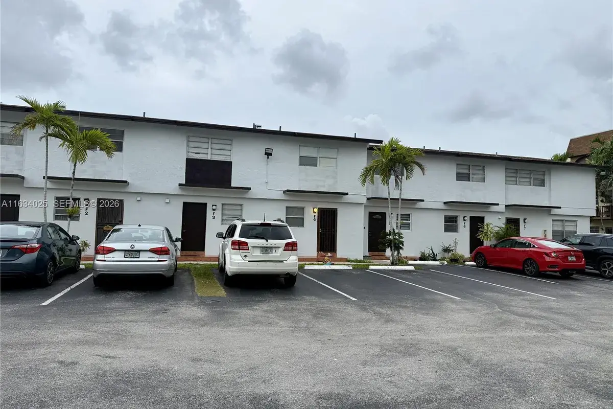 20 SW 108th Ave # F7, Sweetwater FL 33174