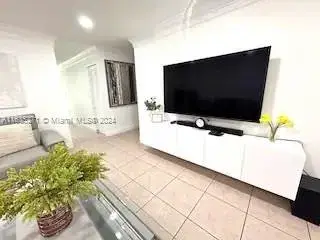 10031 SW 24th Ter, Miami FL 33165