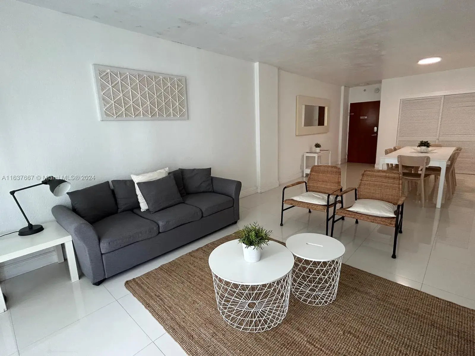 1 bedroom 1 bath Residential for sale at 3801 S Ocean Dr # 9A, Hollywood FL 33019