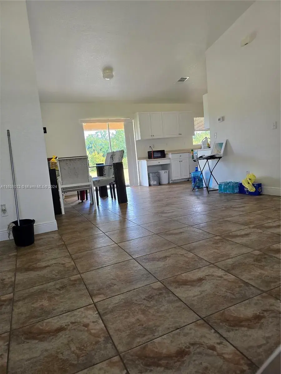 466 rewing st, Lehigh Acres FL 33974