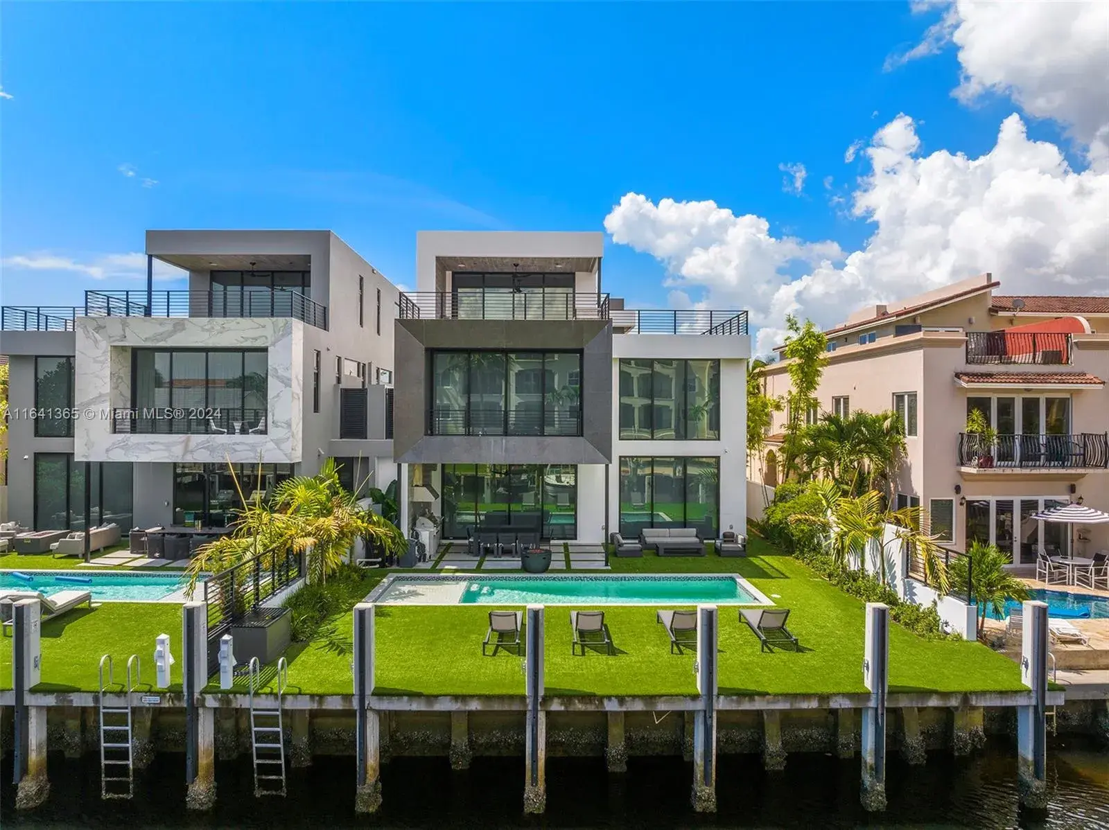 4 bedroom 4 bath Residential Lease for rent at 2719 NE 14th St, Fort Lauderdale FL 33304