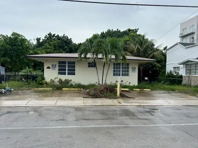 800 NE 85th St, Miami FL 33138
