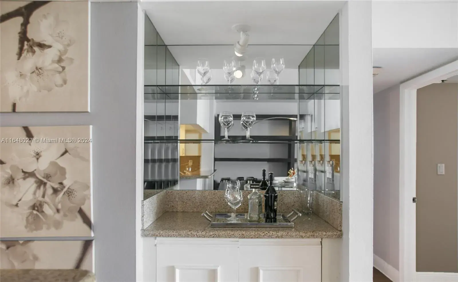1717 N Bayshore Dr # 3050, Miami FL 33132