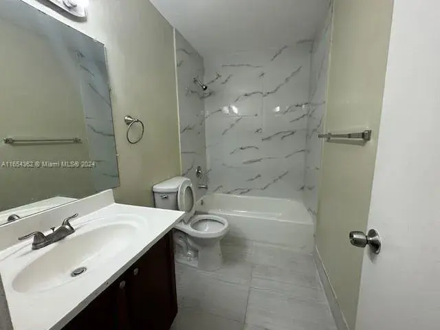 1460 Jefferson Dr # 1460L, Homestead FL 33034