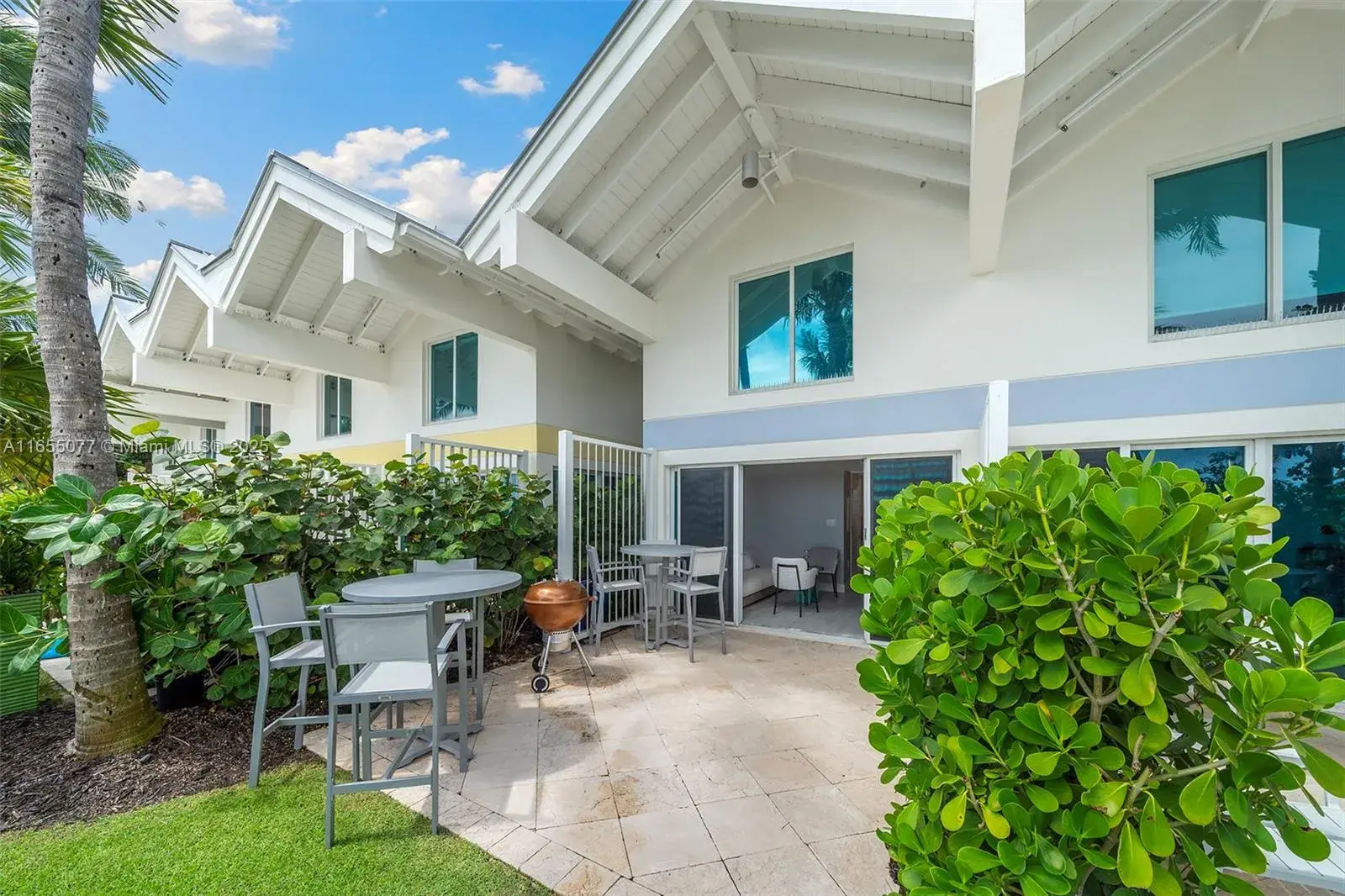 100 S Pointe Dr # 14, Miami Beach FL 33139
