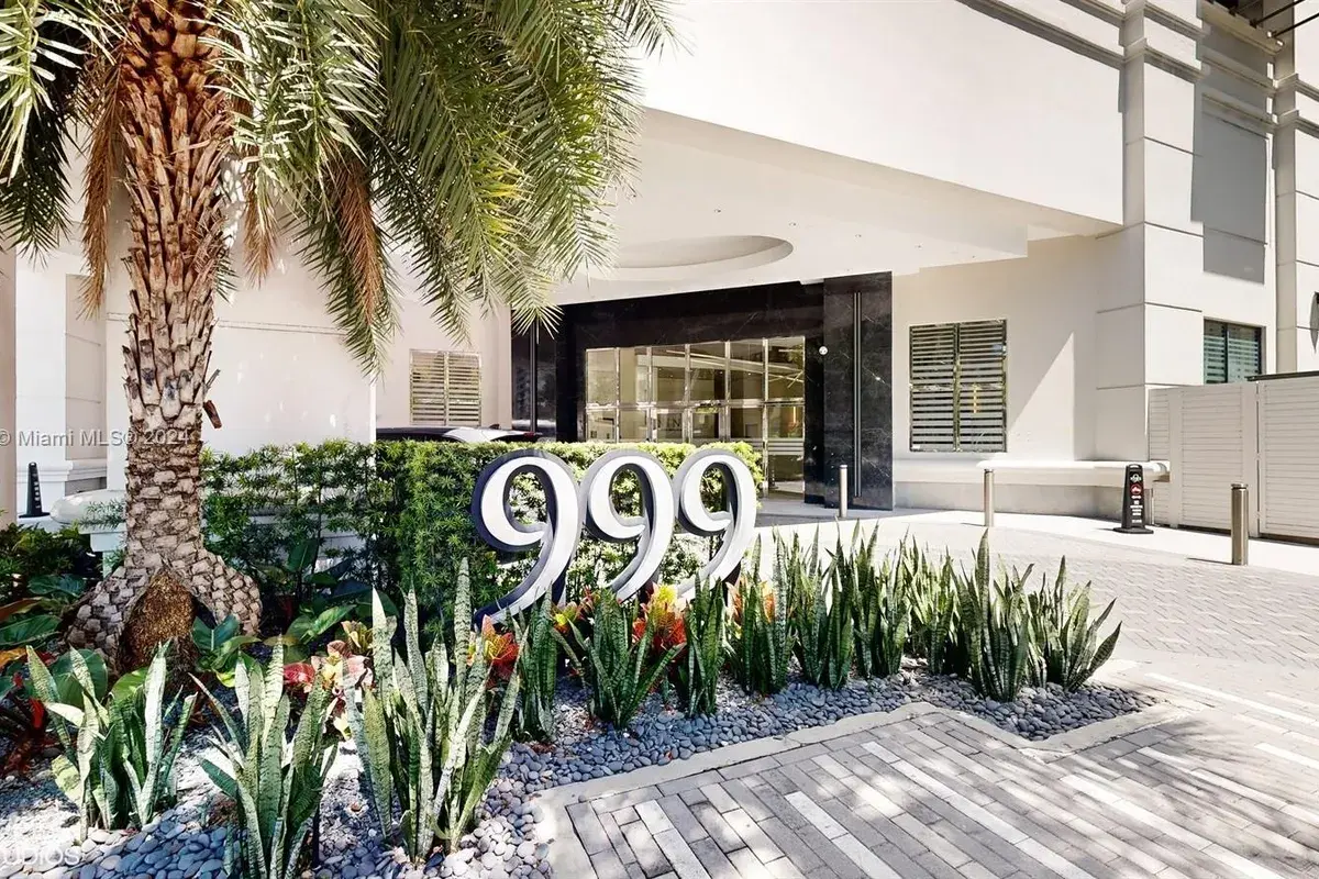 999 SW 1st Ave # 2317, Miami FL 33130