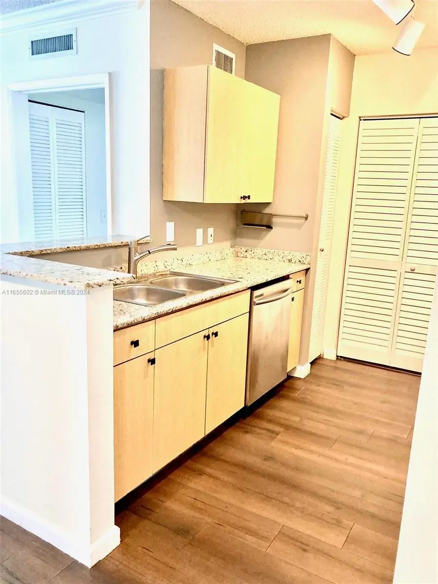 2 bedroom 1 bath Residential Lease for rent at 1919 Van Buren St # 709A, Hollywood FL 33020