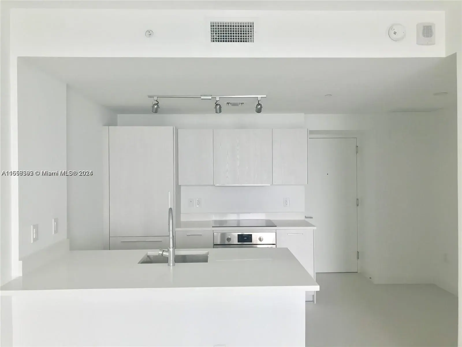 1 bedroom 1 bath Residential for sale at 501 NE 31st St # 1404, Miami FL 33137