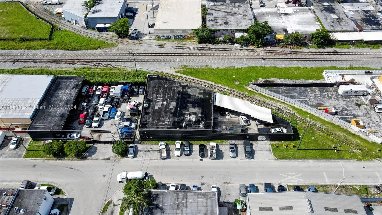 300 W 22nd, Hialeah FL 33010