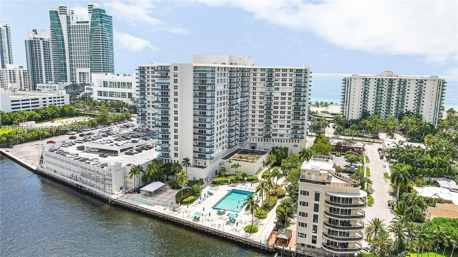 2 bedroom 2 bath Residential for sale at 3800 S Ocean Dr # 1620, Hollywood FL 33019
