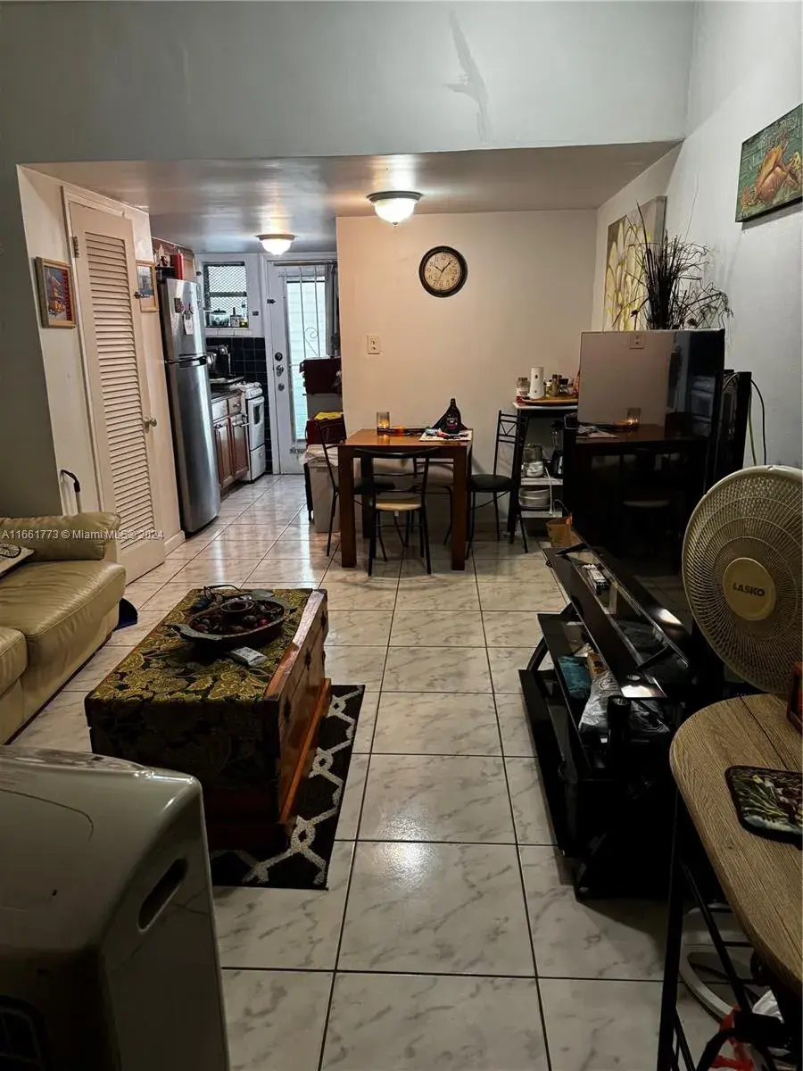 6490 Collins Ave # 4, Miami Beach FL 33141