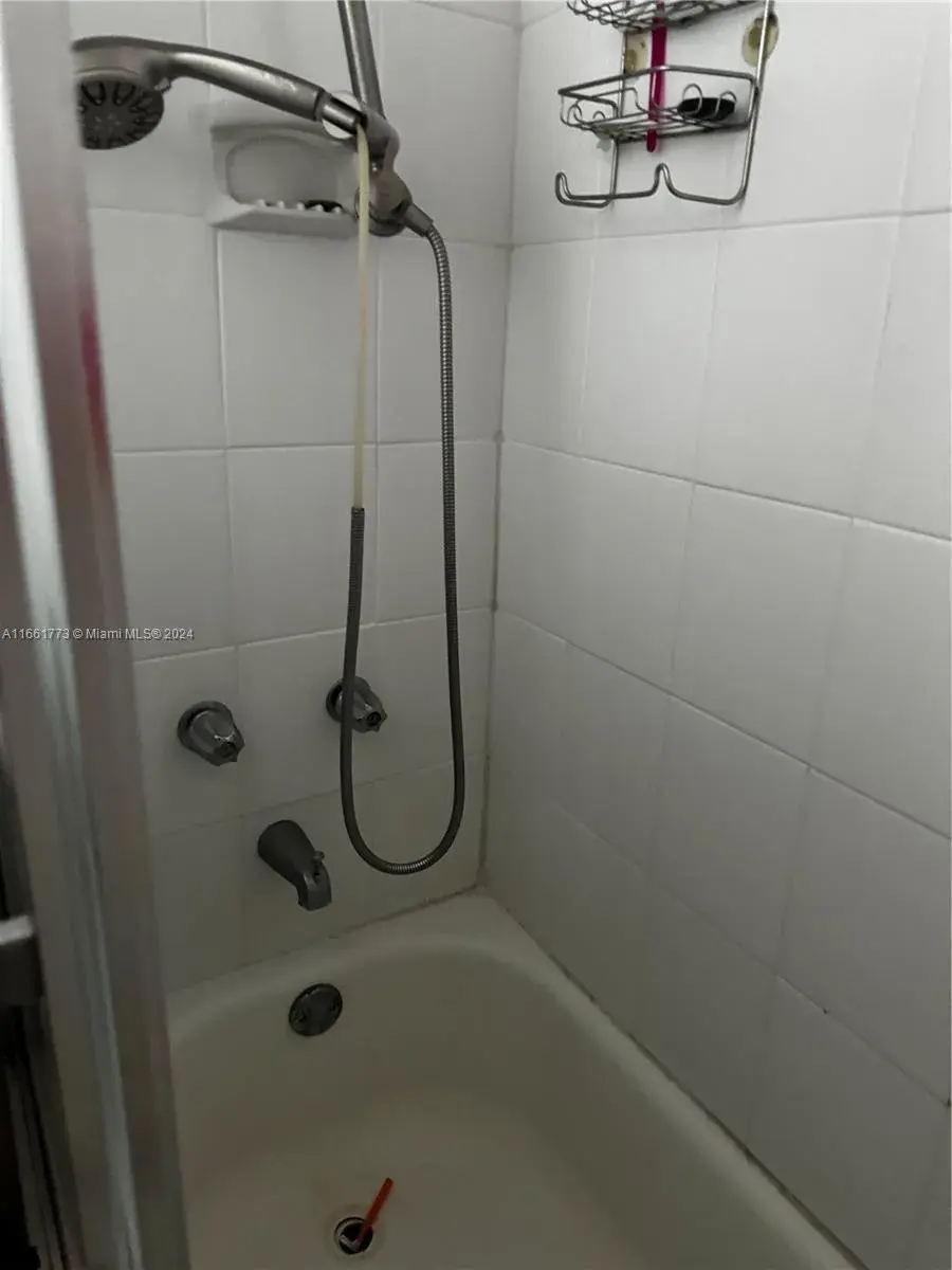 6490 Collins Ave # 4, Miami Beach FL 33141