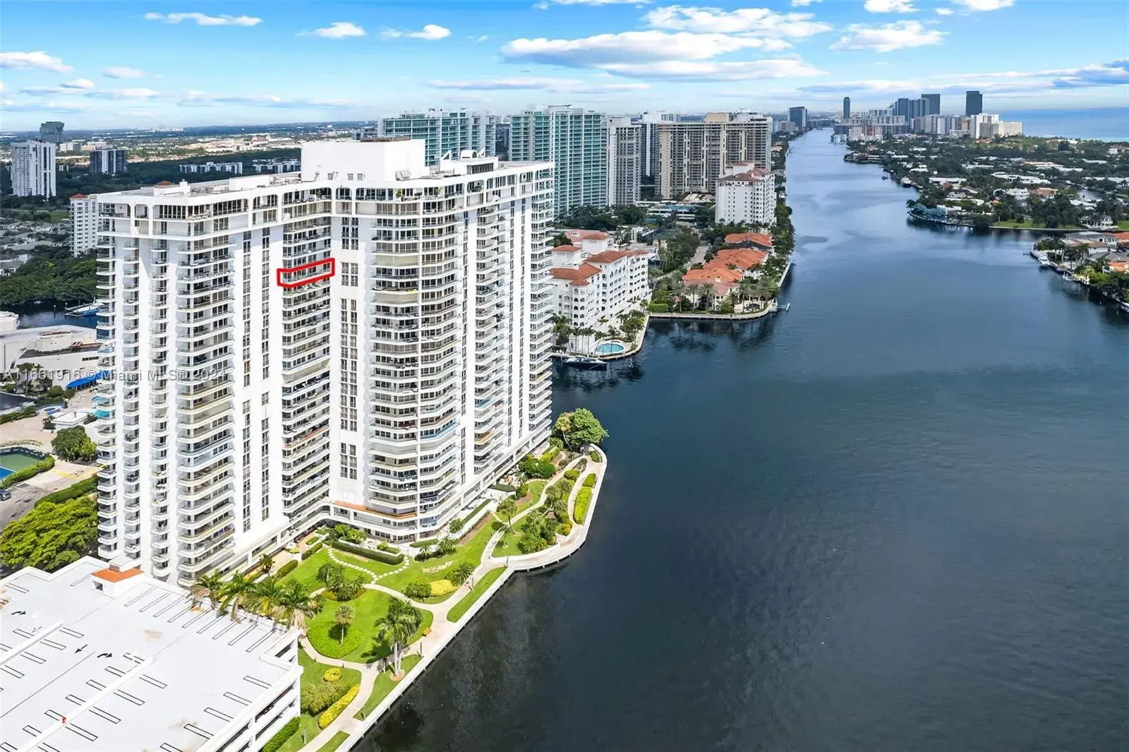 3 bedroom 2 bath Residential Lease for rent at 19707 Turnberry Way # 24F, Aventura FL 33180