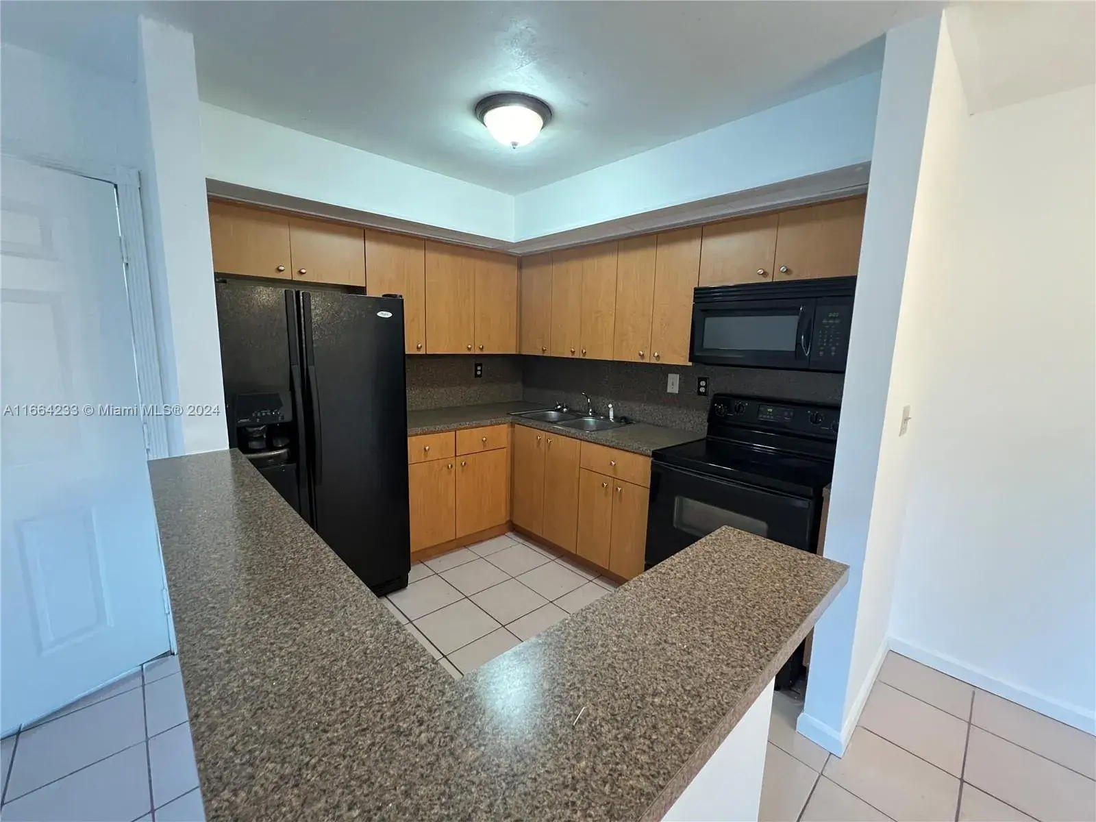 19085 NW 62nd Ave # 108, Hialeah FL 33015