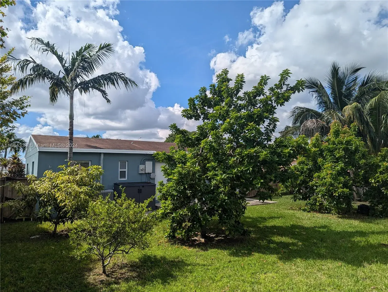 7585 SW 30th Ter, Miami FL 33155