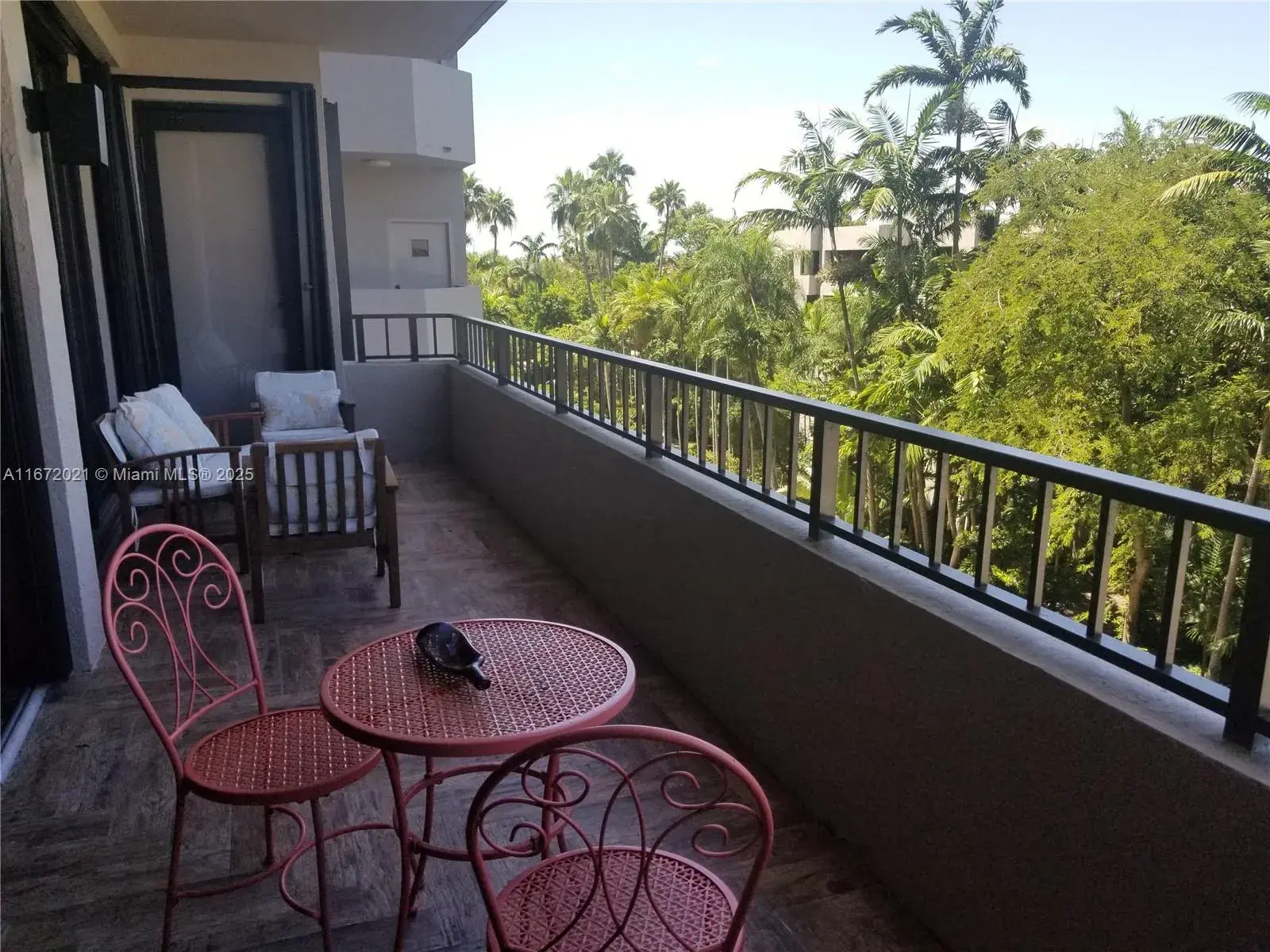 3 bedroom 3 bath for rent at 151 Crandon Blvd # 430, Key Biscayne FL 33149