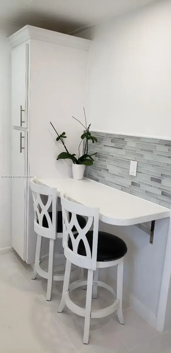 3181 S Ocean Dr # 501, Hallandale Beach FL 33009