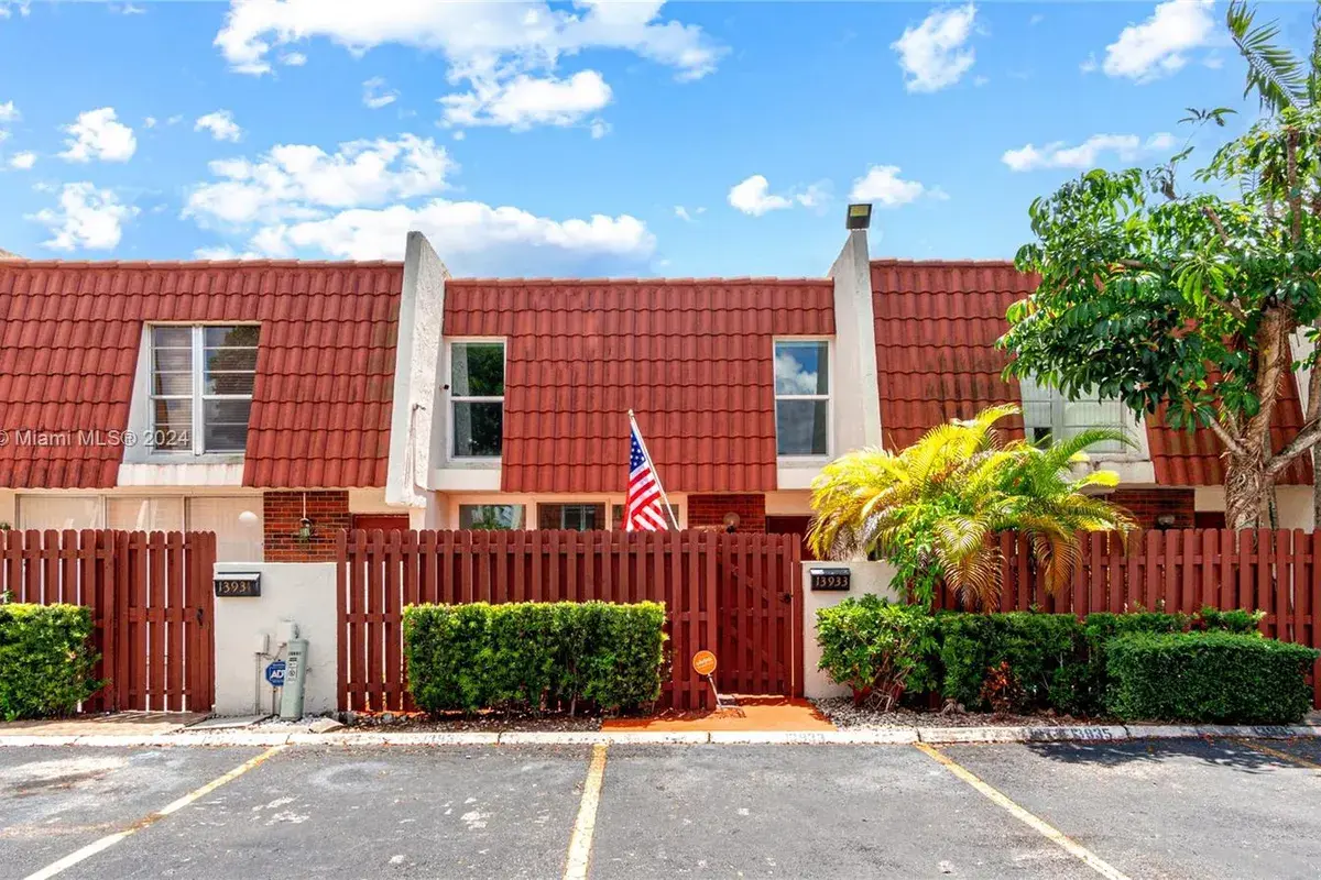13933 SW 84th St # 904, Miami FL 33183
