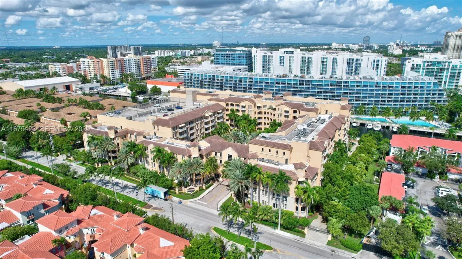 3001 NE 185th St # 114, Aventura FL 33180