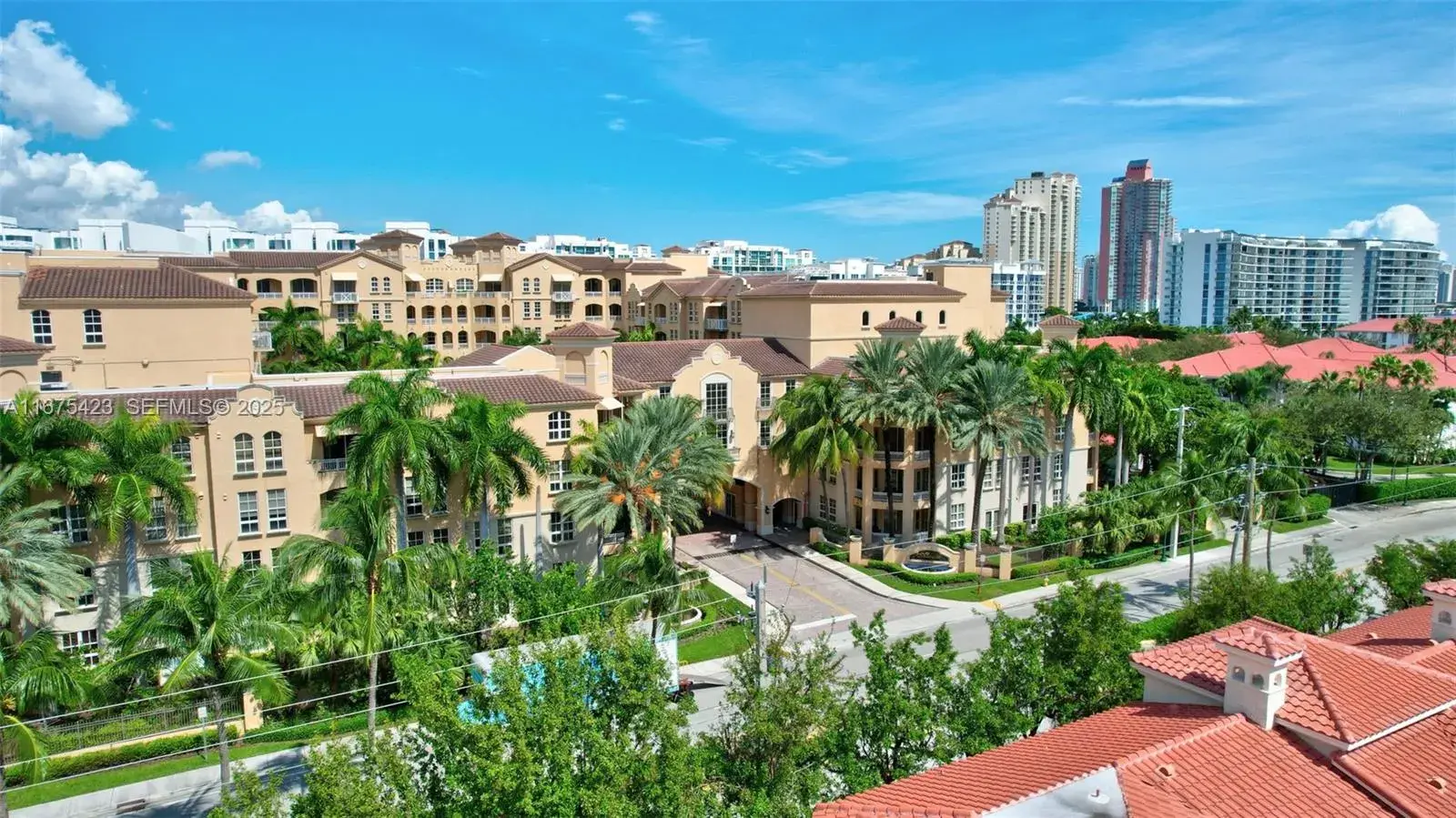 3001 NE 185th St # 114, Aventura FL 33180
