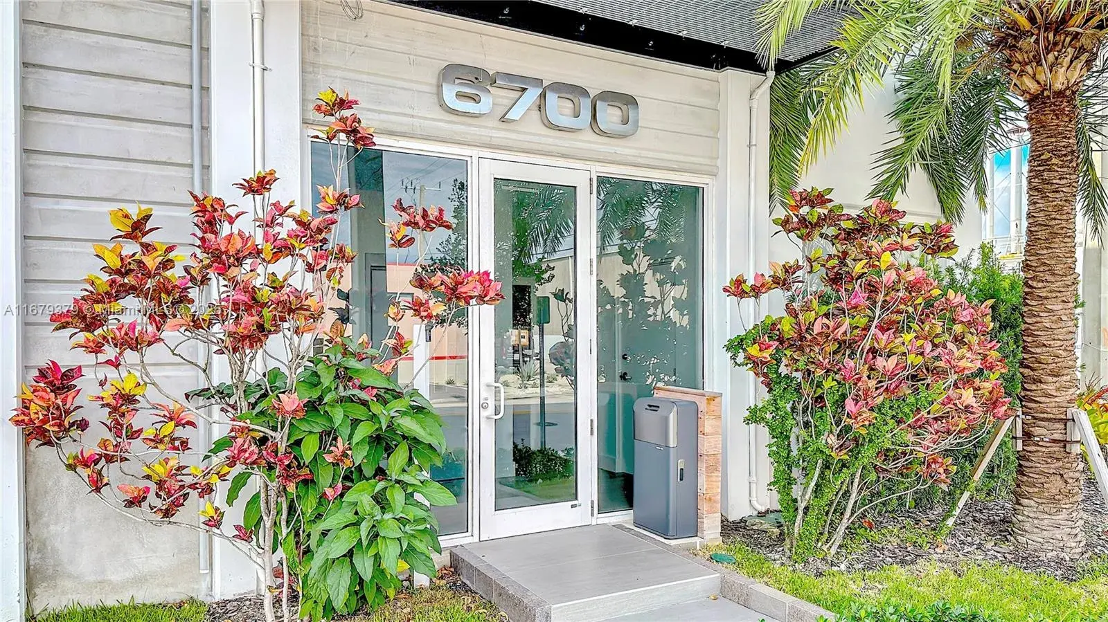 Commercial Sale for sale at 6700 NE 2nd Ct # 4, Miami FL 33138