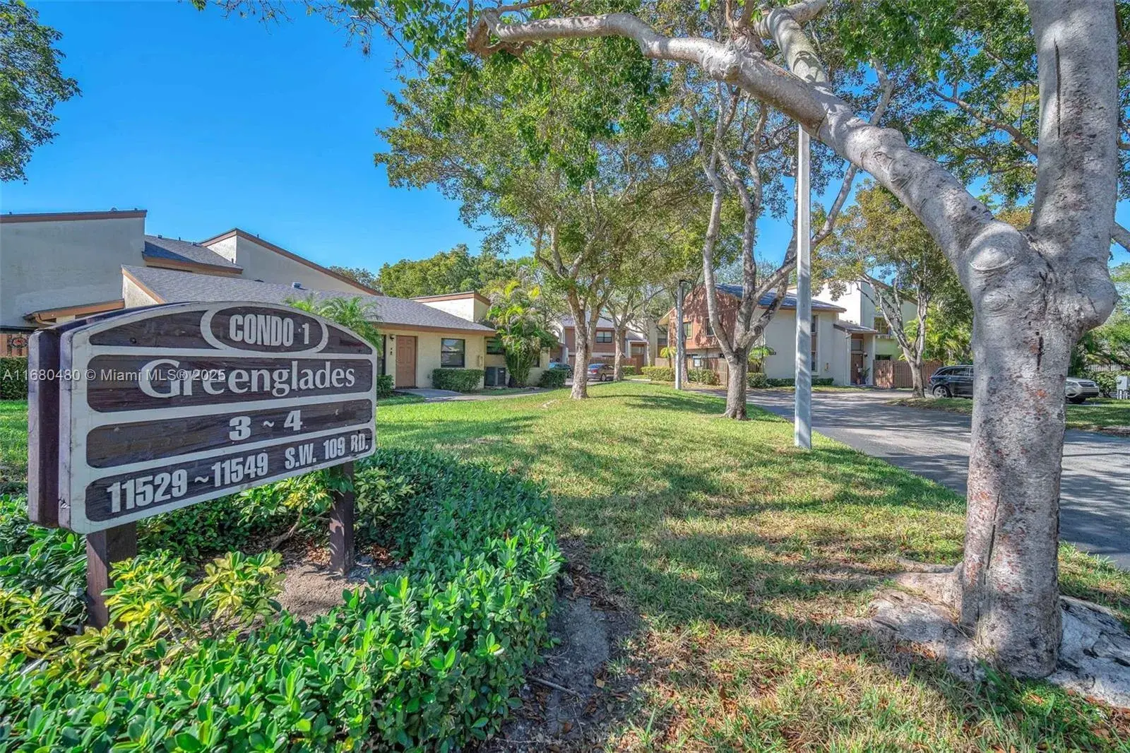3 bedroom 2 bath Residential Lease for rent at 11533 SW 109th Rd # 21G, Miami FL 33176