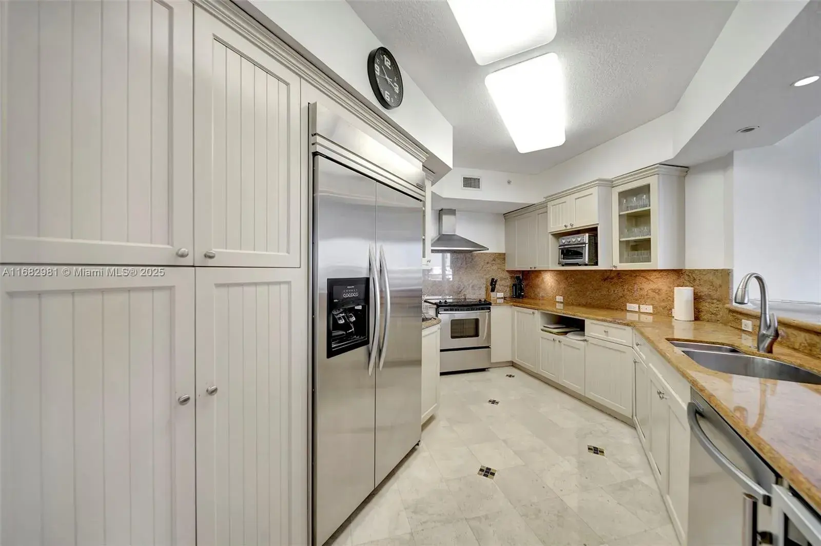 3 bedroom 2 bath Residential for sale at 6051 N Ocean Dr # 503, Hollywood FL 33019