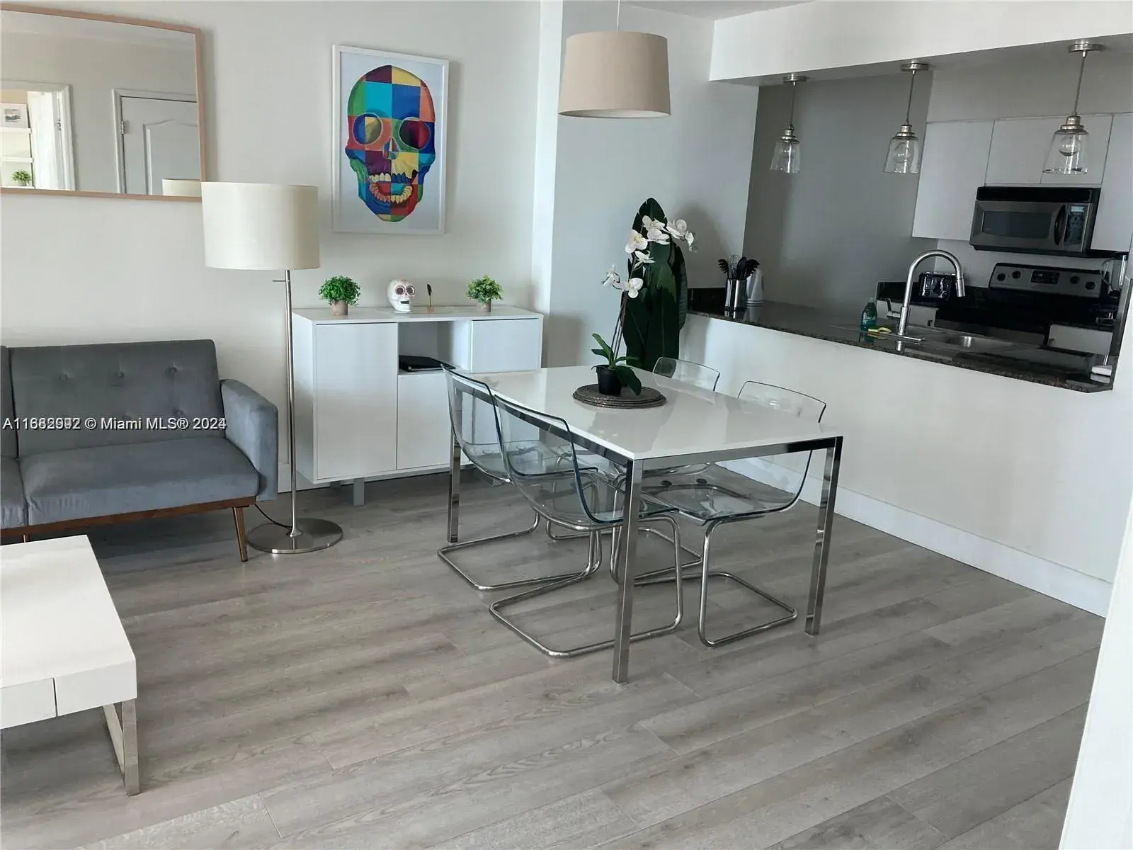 1200 Brickell Bay Dr # 3705, Miami FL 33131 photo 2