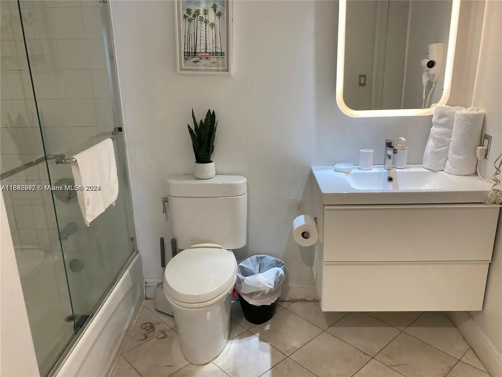 1200 Brickell Bay Dr # 3705, Miami FL 33131 photo 5