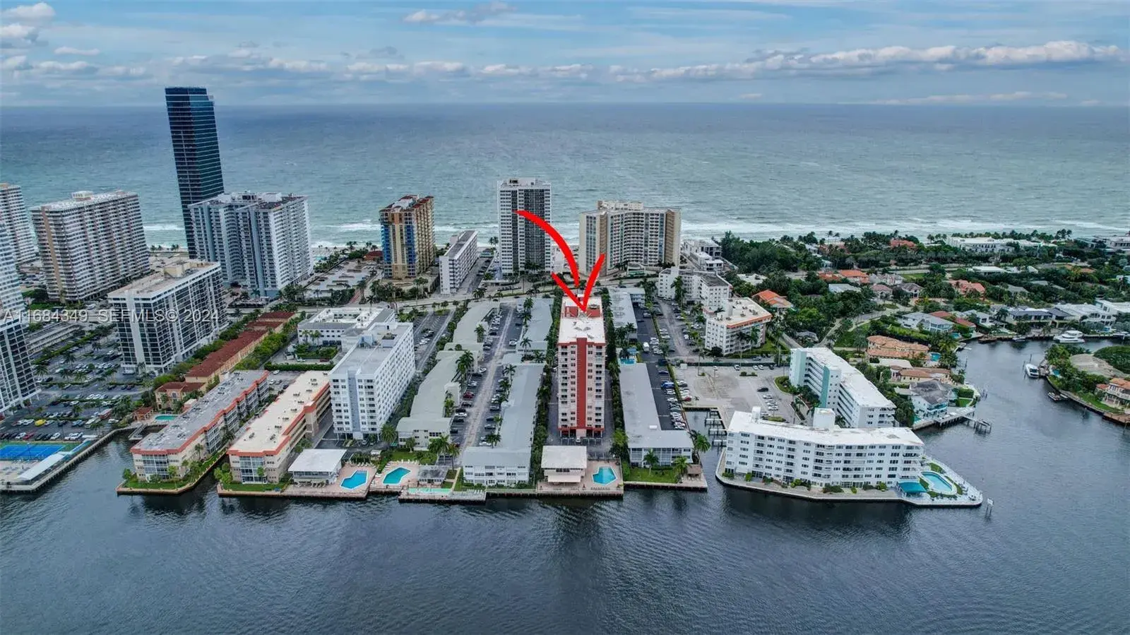1 bedroom 1 bath Residential for sale at 3161 S Ocean Dr # 203, Hallandale Beach FL 33009