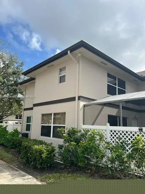 2 bedroom 2 bath Residential for sale at 5 Amherst Ct # D, Royal Palm Beach FL 33411