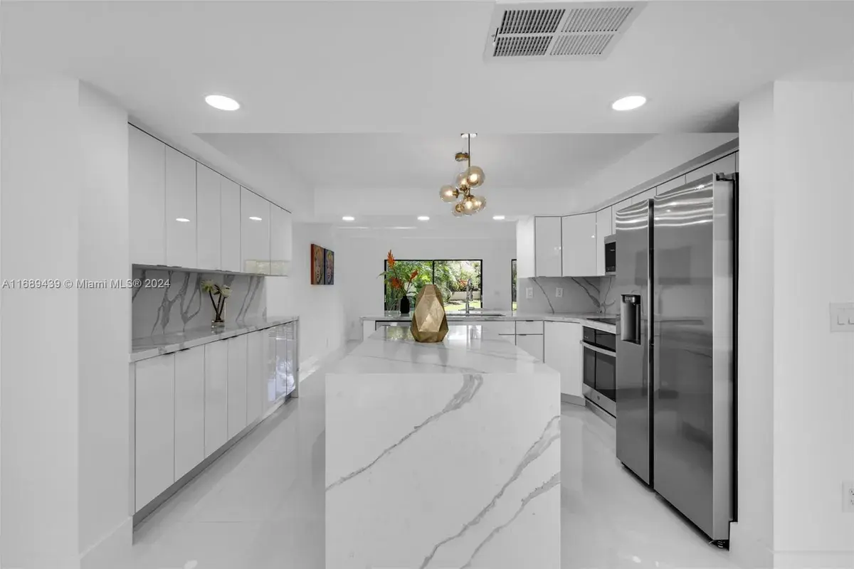 3843 Alcantara Ave # 76B, Doral FL 33178