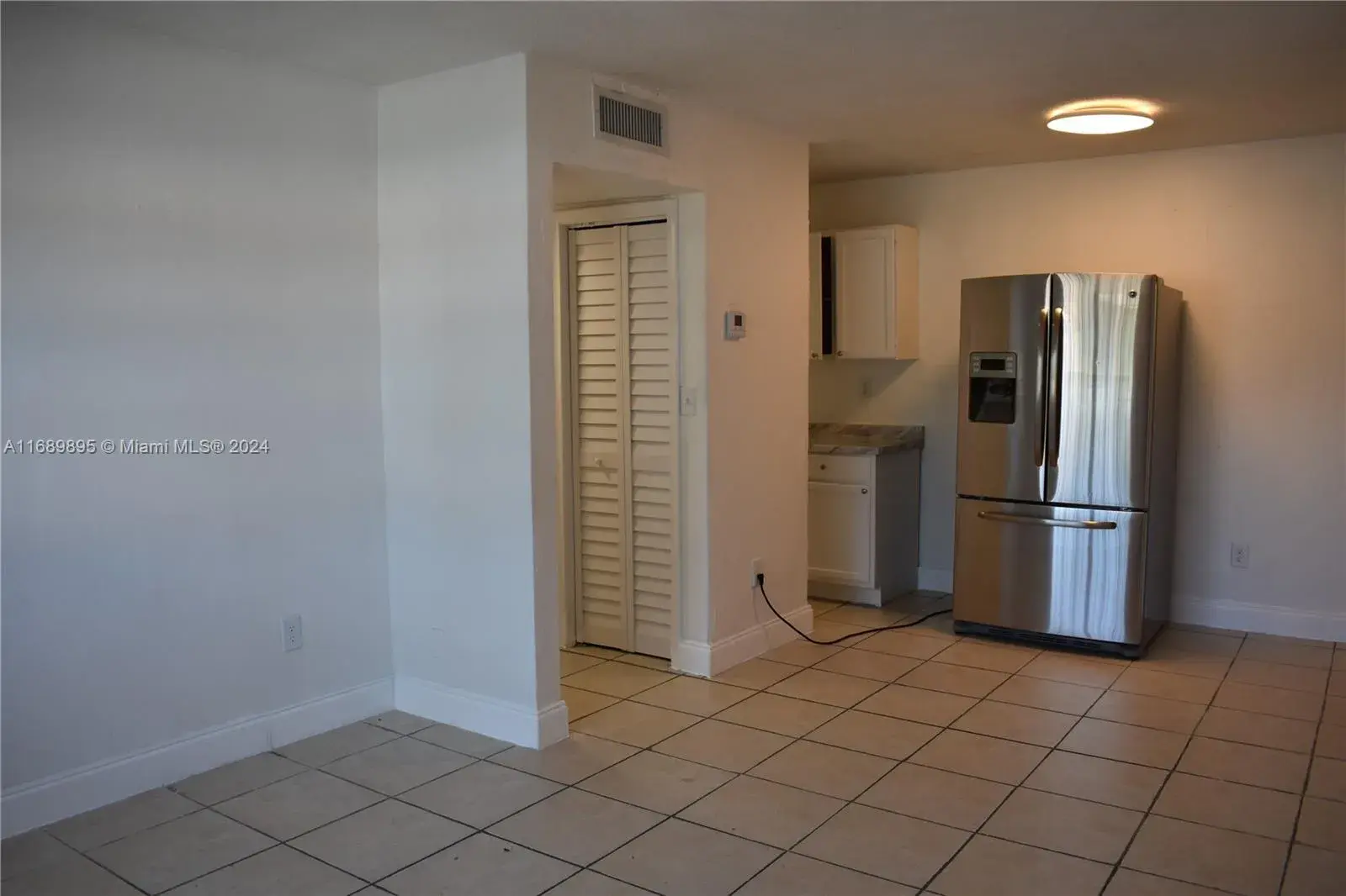 1 bedroom 1 bath Residential Lease for rent at 2300 Superior St # 1, Opa-Locka FL 33054
