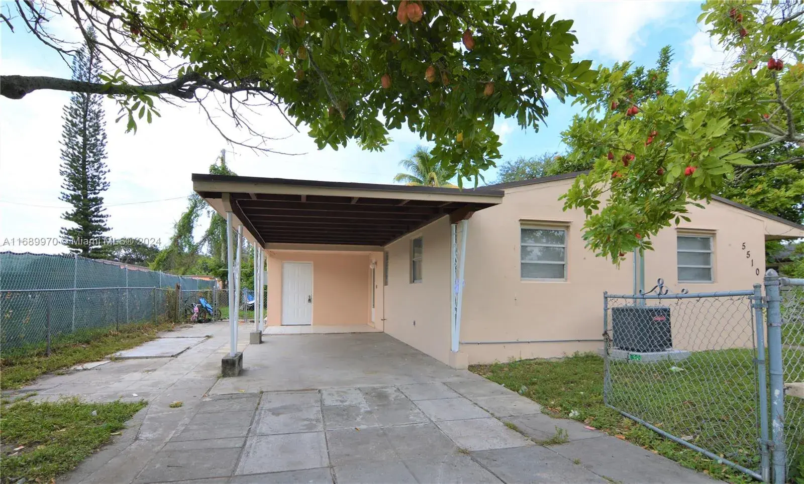 5510 SW 32nd Ct, Pembroke Park FL 33023