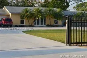 4 bedroom 3 bath Residential for sale at 247 NE 19th St, Homestead FL 33030